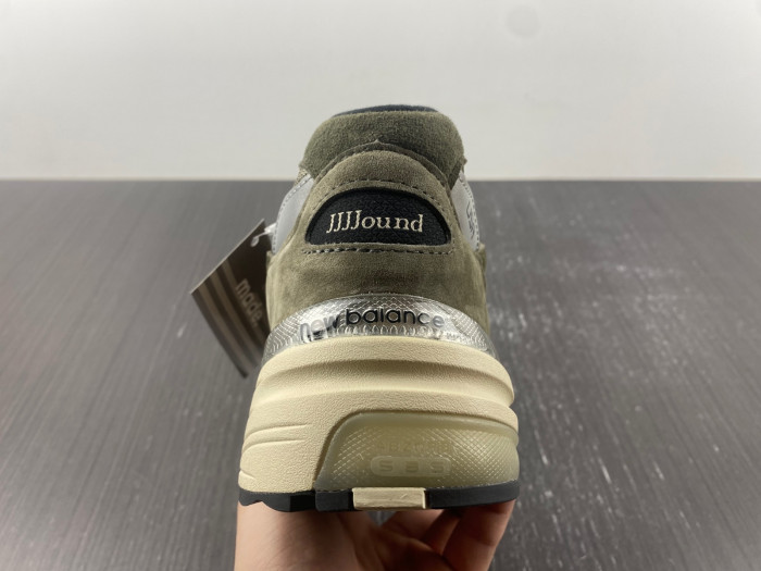 Bape x New Balance 2002R M2002RHO DFY16