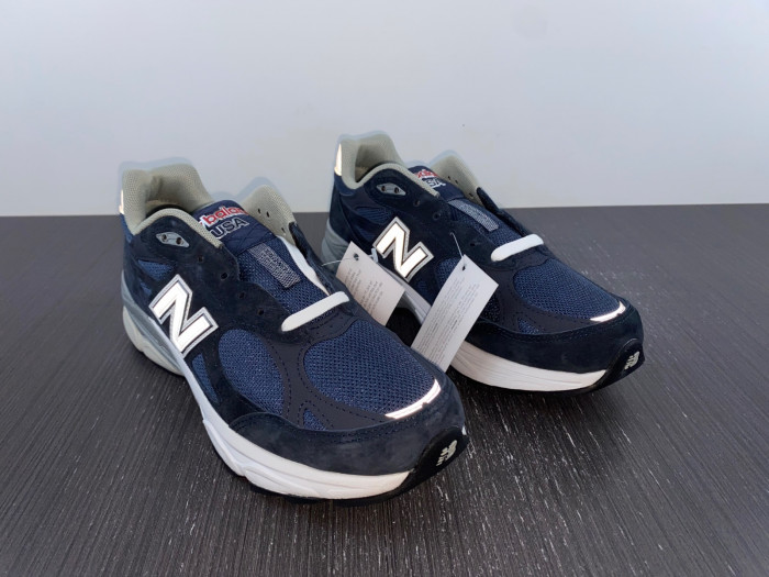 Bape x New Balance 2002R M2002RHO DFY18