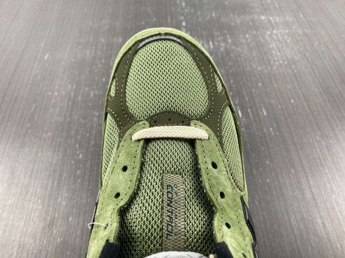 New Balance DFY21