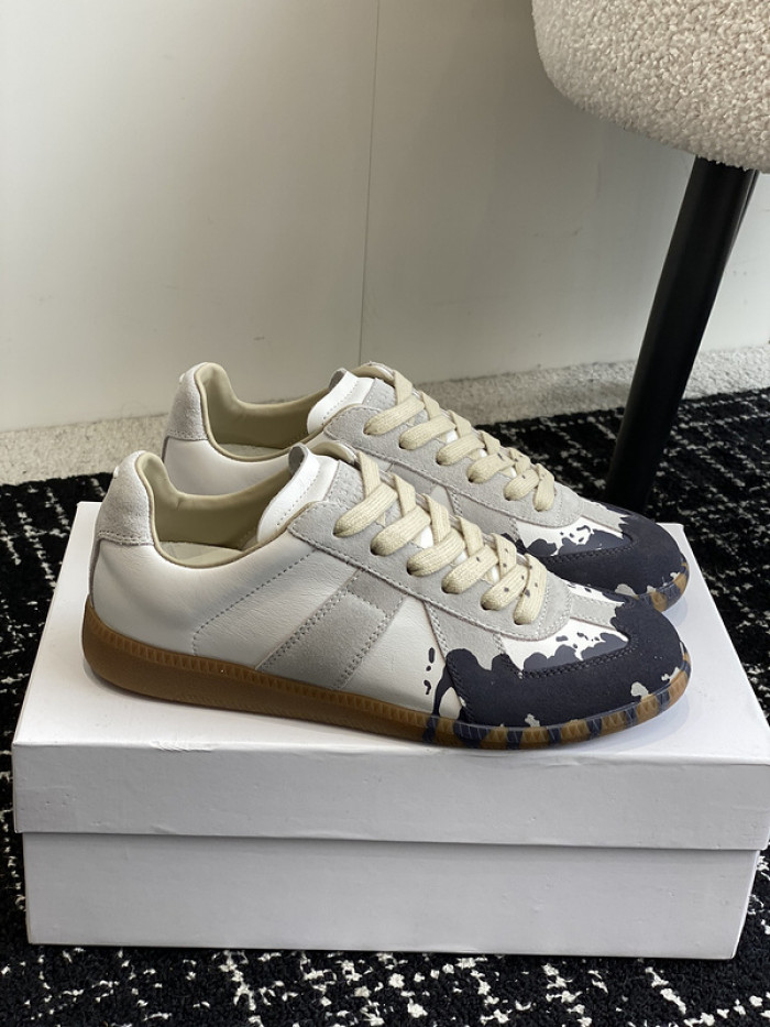 MAISON MARGIELA CALFSKIN S57WS0284