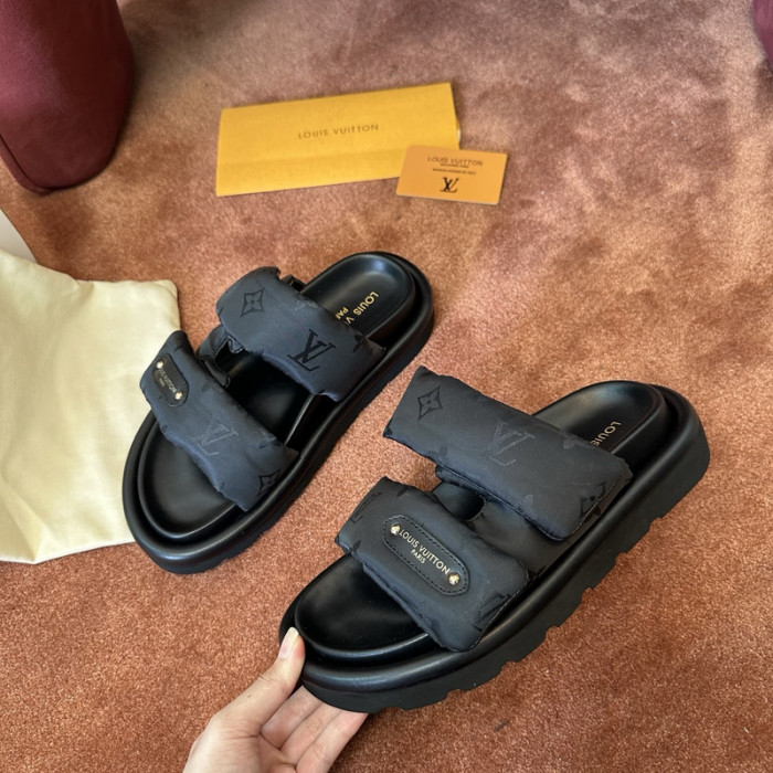 L&V sandal 137