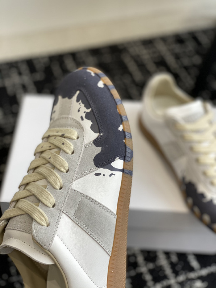 MAISON MARGIELA CALFSKIN S57WS0284