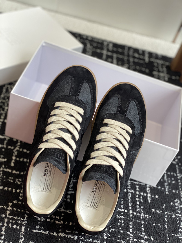 MAISON MARGIELA CALFSKIN S57WS0325
