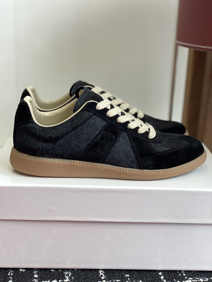 MAISON MARGIELA CALFSKIN S57WS0325