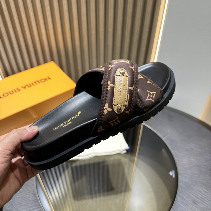 L&V sandal 156