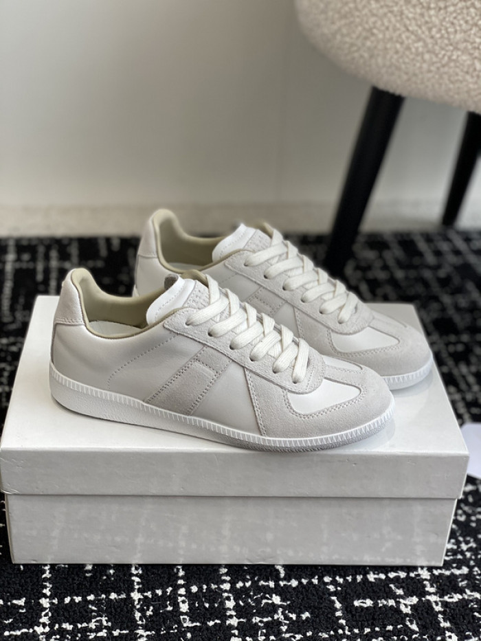 MAISON MARGIELA CALFSKIN S57WS0280