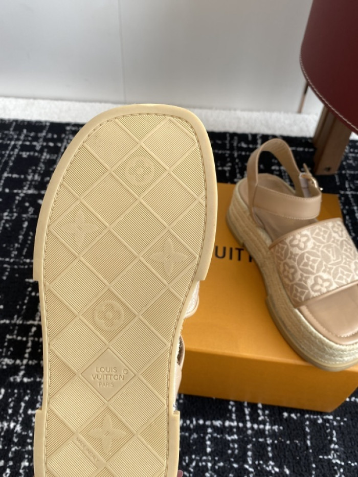 L&V sandal 232