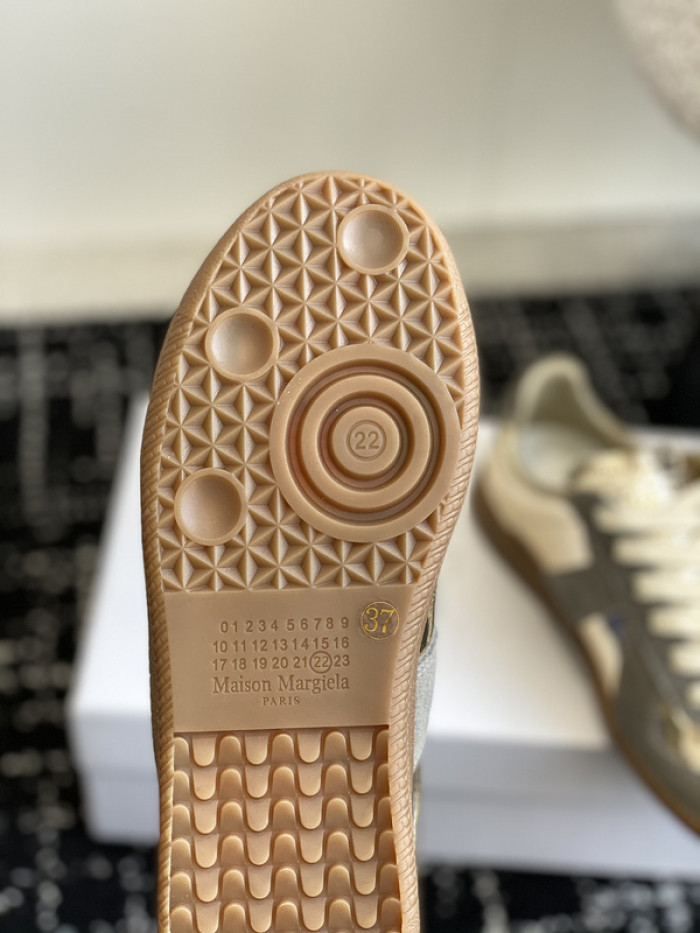 MAISON MARGIELA CALFSKIN S57WS0286