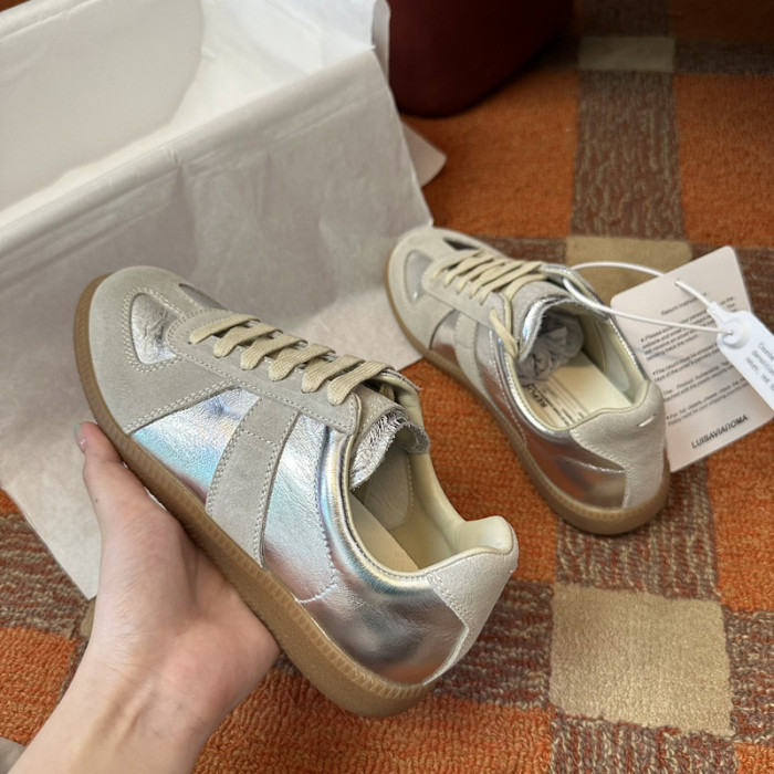 MAISON MARGIELA CALFSKIN S57WS0247