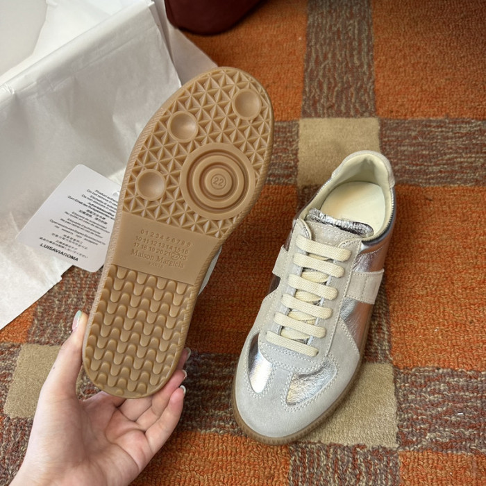 MAISON MARGIELA CALFSKIN S57WS0247