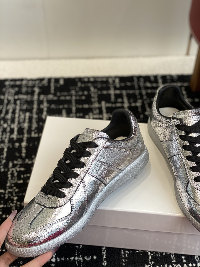MAISON MARGIELA CALFSKIN S57WS0315