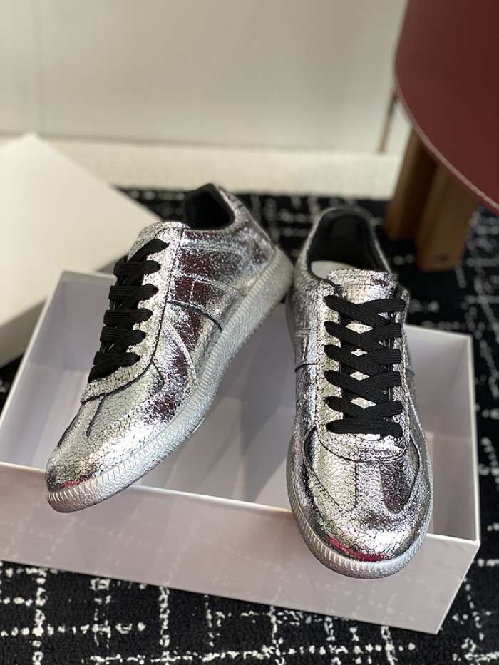 MAISON MARGIELA CALFSKIN S57WS0315