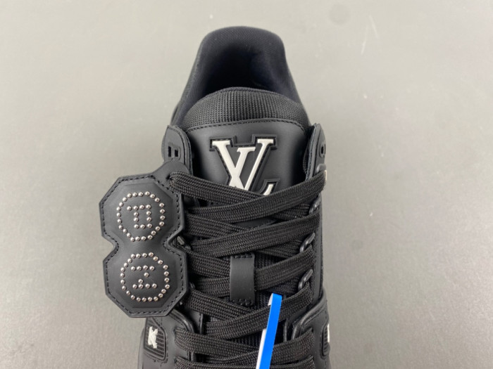 LV snekaers L0000632