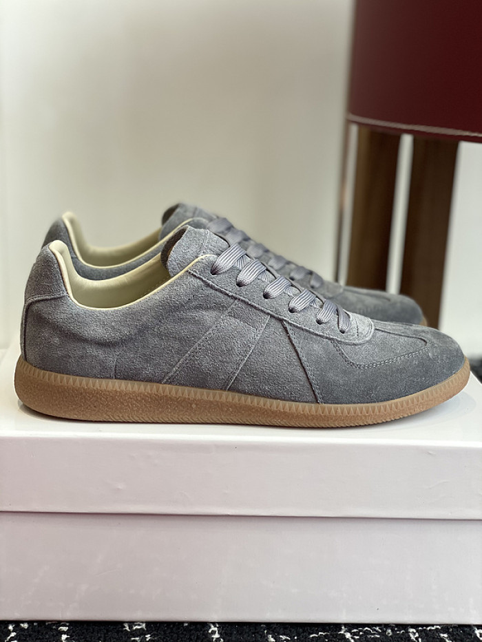 MAISON MARGIELA CALFSKIN S57WS0327