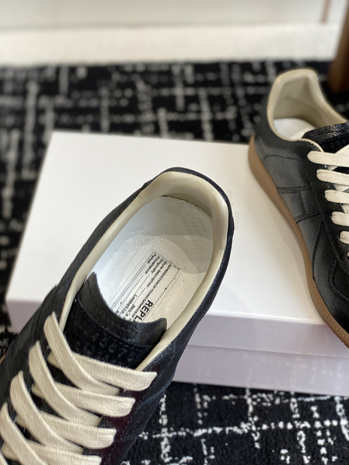 MAISON MARGIELA CALFSKIN S57WS0313