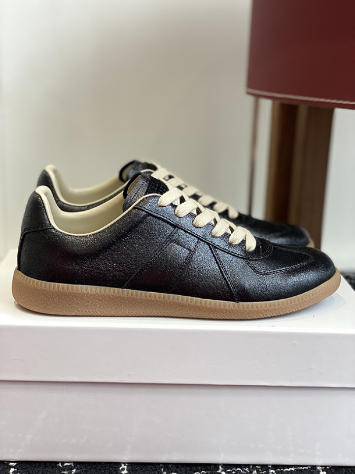 MAISON MARGIELA CALFSKIN S57WS0313