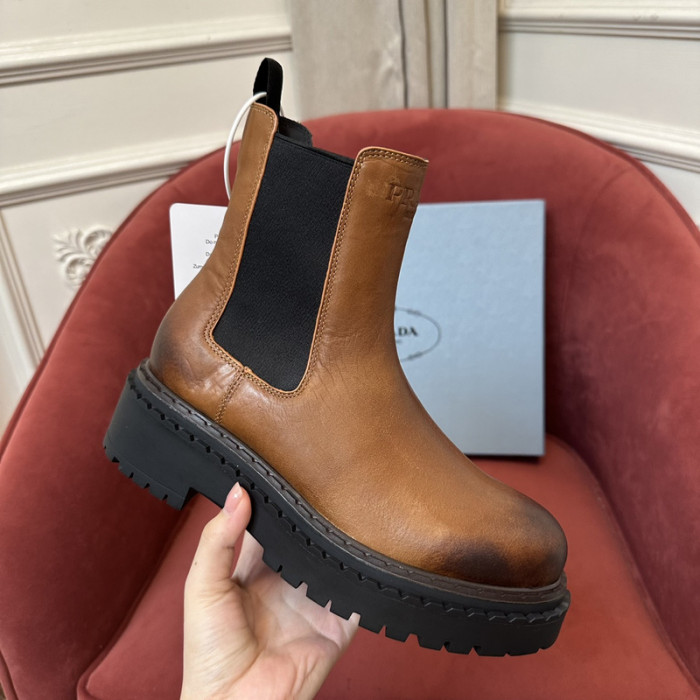 PRAD* boots P124