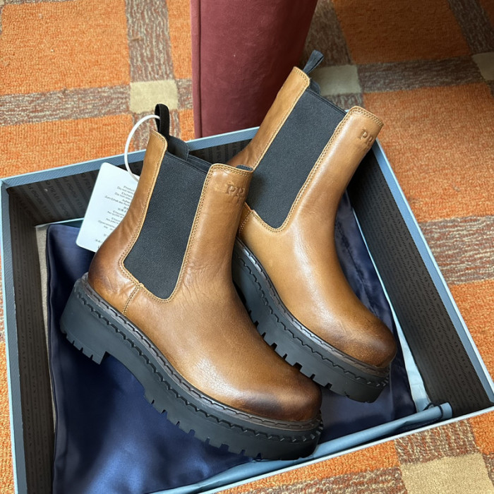 PRAD* boots P124