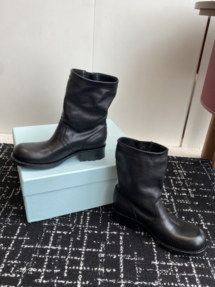 PRAD* boots P228