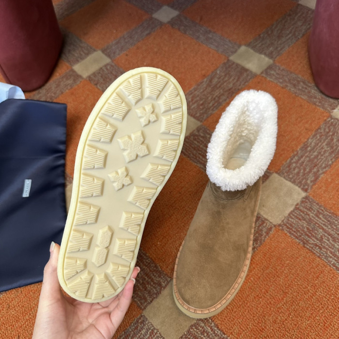 PRAD* boots P133