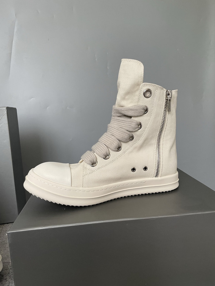 Rick Owe* R0000335