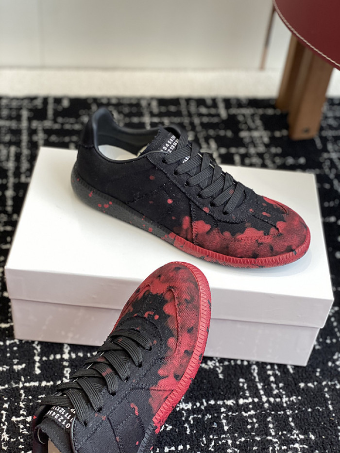 MAISON MARGIELA CALFSKIN S57WS0334