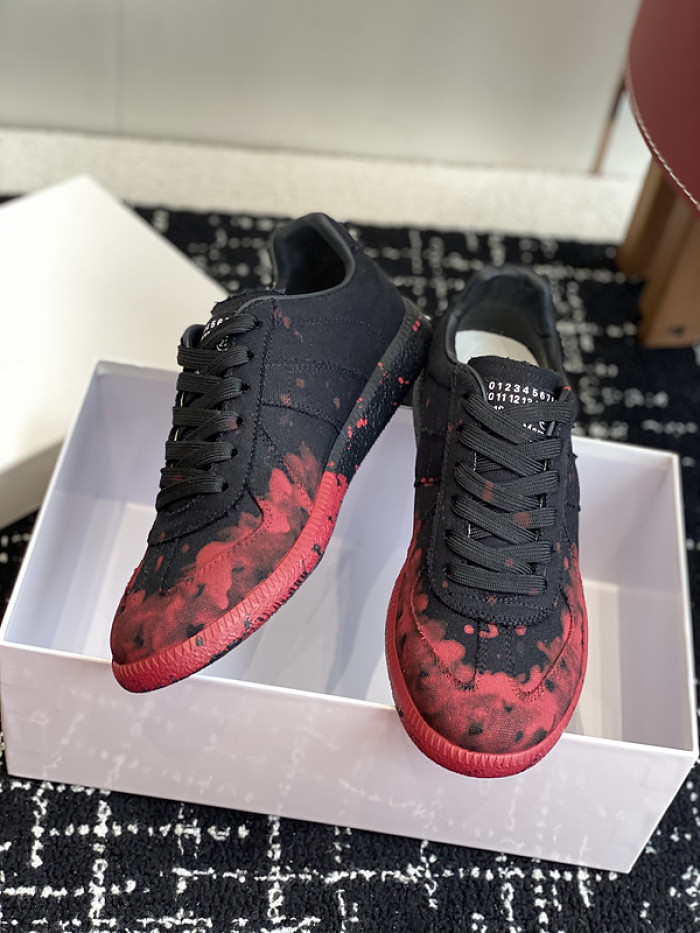 MAISON MARGIELA CALFSKIN S57WS0334
