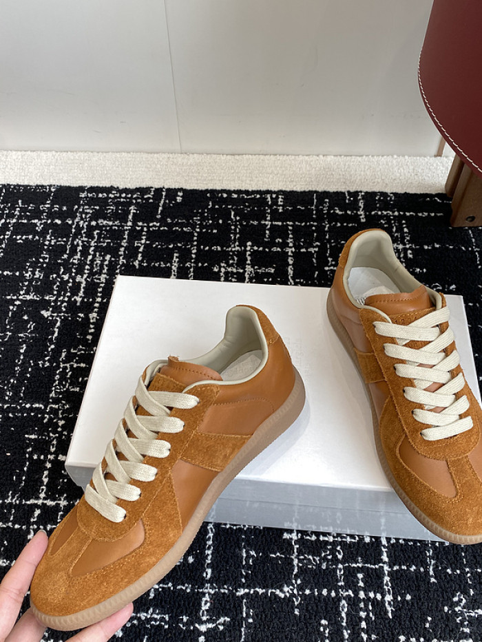 MAISON MARGIELA CALFSKIN S57WS0303