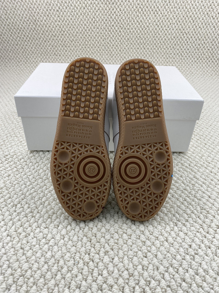 MAISON MARGIELA CALFSKIN S57WS0237