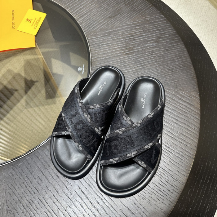 L&V sandal 132
