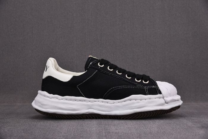 MAISON MIHARA YASUHIRO SNEAKER MMYS03
