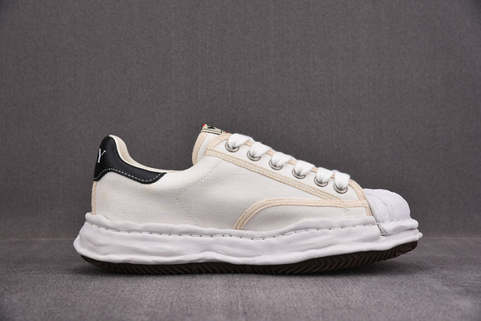 MAISON MIHARA YASUHIRO SNEAKER MMYS04