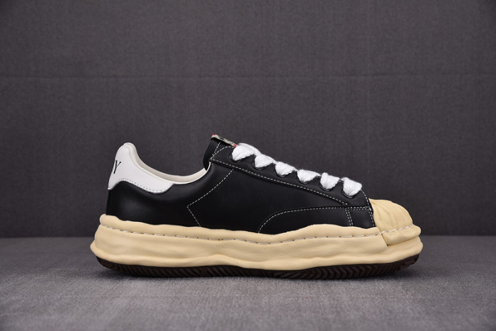 MAISON MIHARA YASUHIRO SNEAKER MMYS47