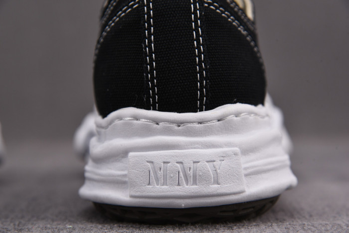 MAISON MIHARA YASUHIRO SNEAKER MMYS01