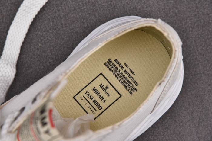 MAISON MIHARA YASUHIRO SNEAKER MMYS02