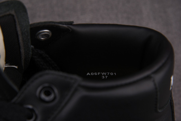 MAISON MIHARA YASUHIRO SNEAKER MMYS22