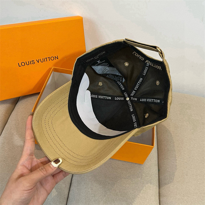 L&V HAT