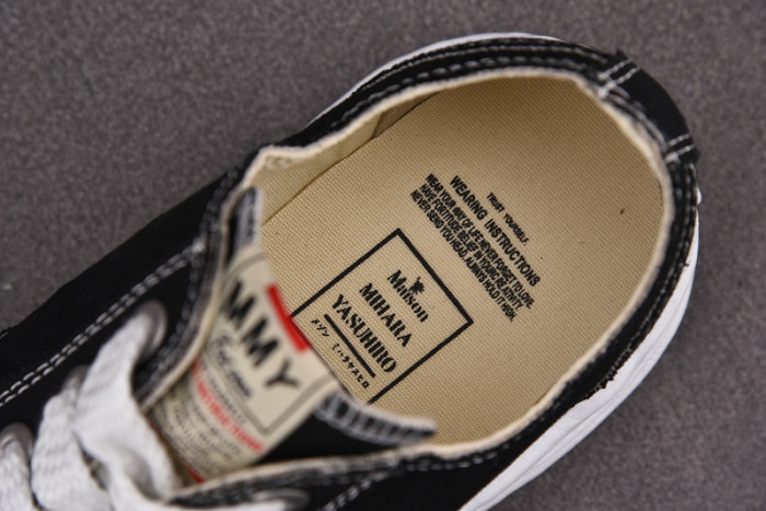MAISON MIHARA YASUHIRO SNEAKER MMYS01