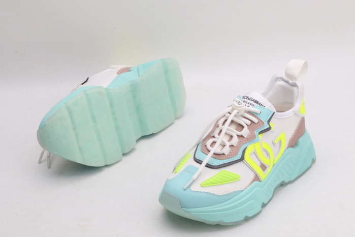 DG Sneaker06