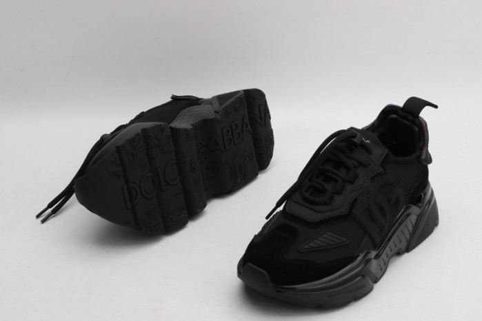 DG Sneaker 40
