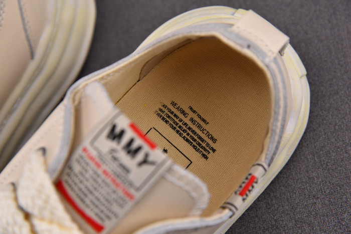 MAISON MIHARA YASUHIRO SNEAKER MMYS40