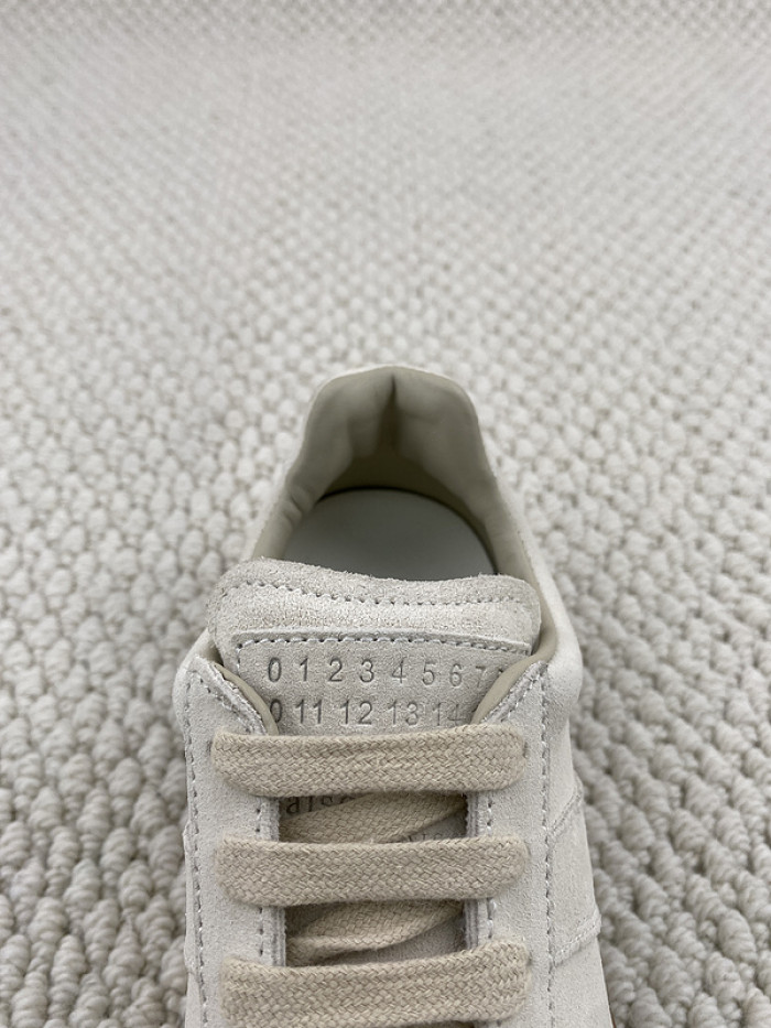 MAISON MARGIELA CALFSKIN S57WS0245