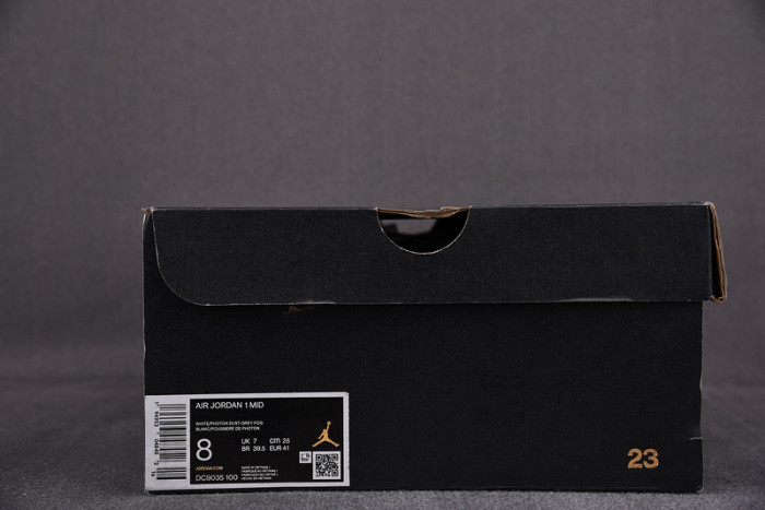 AIR JORDAN 1 MID 