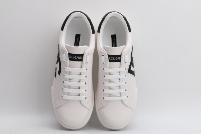 DG Sneaker16
