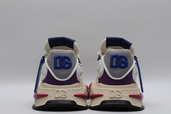 DG Sneaker28