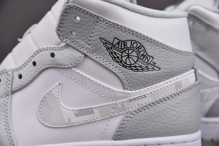 AIR JORDAN 1 MID 