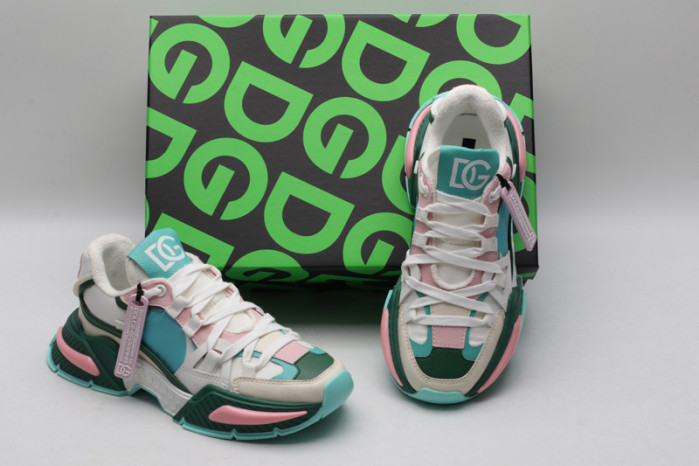DG Sneaker21