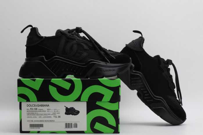 DG Sneaker 40