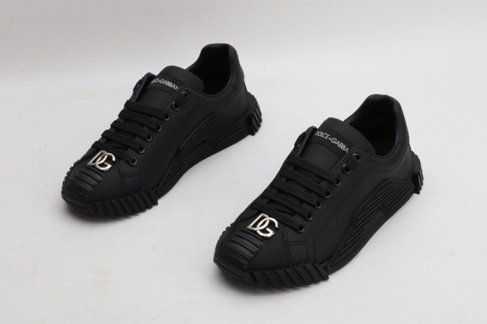 DG Sneaker11