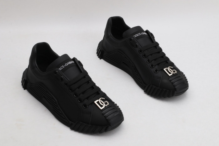 DG Sneaker11